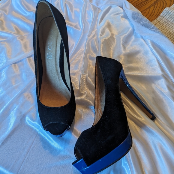 High heels - Picture 3 of 13